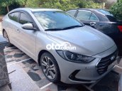 Bán ô tô Hyundai Elantra 2.0 AT năm 2016, màu bạc