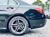 Bán xe Mercedes C180 AMG năm sản xuất 2021, màu đen, nhập khẩu