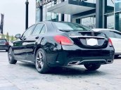 Bán xe Mercedes C180 AMG năm sản xuất 2021, màu đen, nhập khẩu