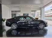 Cần bán Mazda 6 2.5L năm sản xuất 2022, màu đen