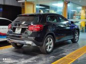 Cần bán Mercedes GLA200 4Matic năm sản xuất 2017, nhập khẩu nguyên chiếc