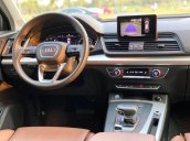 Cần bán gấp Audi Q5 2.0TFSI Quattro sản xuất 2017, màu trắng, siêu lướt, siêu hiếm