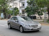 Bán ô tô Mercedes E300 sản xuất 2009, màu xám