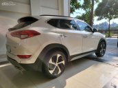 Bán xe Tucson 1.6 Turbo năm 2018, màu trắng, xe đẹp biển Hà Nội, check test hãng thoải mái