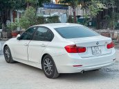 Siêu phẩm BMW 320i Model 2014 - Nhập Đức - Nội thất kem - 1 chủ từ đầu - Biển Sài Gòn