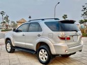 Cần bán lại xe Toyota Fortuner sản xuất năm 2010, giá tốt