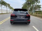 Bán xe Porsche Cayenne màu đen, năm 2017, một chủ cá nhân sử dụng từ mới, xe sơn zin tới 90% chất xe gần như mới