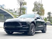 Cần bán gấp Porsche Macan 2.0AT năm sản xuất 2020, màu đen còn mới