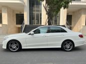 Bán xe Mercedes-Benz E250 AMG màu trắng, năm sản xuất 2015, chủ có tuổi rồi nên đi rất ít, xe mới như xe thùng