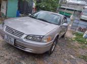 Cần bán Toyota Camry GLi sản xuất năm 2000, màu xám