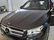 Cần bán xe Mercedes GLC200 năm sản xuất 2018, màu đen