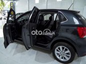 Xe Volkswagen Polo 1.6AT năm sản xuất 2016, màu xanh lam 