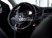 Xe Volkswagen Polo 1.6AT năm sản xuất 2016, màu xanh lam 