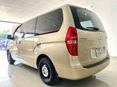 Cần bán gấp Hyundai Starex 2.4MT năm sản xuất 2009 xe gia đình, 335tr