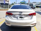 Bán Hyundai Accent 1.4AT tiêu chuẩn sản xuất năm 2019, màu trắng 