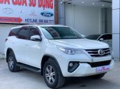 Bán ô tô Toyota Fortuner MT năm 2017, màu trắng còn mới, giá 780tr