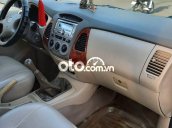 Cần bán gấp Toyota Innova G năm sản xuất 2008, màu bạc