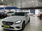 Cần bán Mercedes C180 sản xuất năm 2020, màu trắng