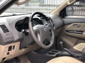 Bán xe Toyota Fortuner 2.7 4x2 AT năm 2013 màu bạc, giấy tờ đầy đủ hợp pháp lý, sang tên nhanh gọn lẹ