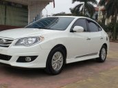 Cần bán gấp Hyundai Avante 1.6 MT sản xuất 2016, màu trắng 