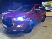 Bán ô tô Toyota Innova Venturer sản xuất năm 2019, màu đỏ, giá chỉ 700 triệu