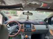 Bán Toyota Innova J năm 2007, màu bạc, giá tốt