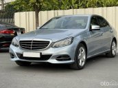 Bán xe Mercedes E200 2.0 năm 2013, màu bạc