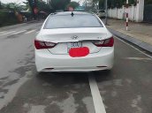 Bán xe Hyundai Sonata Y20 năm sản xuất 2010, màu trắng, nhập khẩu 