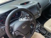 Bán xe Kia Cerato 1.6 AT sản xuất năm 2016, màu đỏ