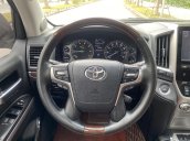 Toyota Land Cruiser 5.7 V8 xe nhập khẩu Mỹ, sản xuất 2016, biển Hà Nội