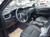 Bán Toyota Fortuner 2.8 4x4 AT năm sản xuất 2022, màu đen