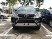 Bán Toyota Fortuner 2.8 4x4 AT năm sản xuất 2022, màu đen