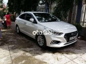 Bán Hyundai Accent 1.4AT tiêu chuẩn năm sản xuất 2018, màu trắng