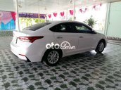 Bán Hyundai Accent 1.4AT tiêu chuẩn năm sản xuất 2018, màu trắng