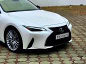 Bán xe Lexus IS 300 sản xuất 2021, màu trắng, nhập khẩu