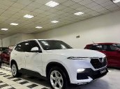 Xe VinFast LUX SA2.0 nâng cao năm 2019, màu trắng giá cạnh tranh