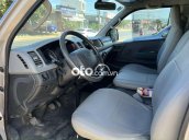 Bán ô tô Toyota Hiace 2.8MT năm 2005, màu bạc, giá 120tr