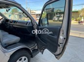 Bán ô tô Toyota Hiace 2.8MT năm 2005, màu bạc, giá 120tr