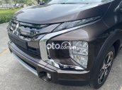 Bán Mitsubishi Xpander Cross 1.5AT sản xuất 2021, màu nâu