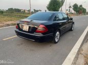 Bán Mercedes E200 năm 2008, màu đen