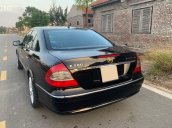 Bán Mercedes E200 năm 2008, màu đen