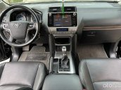 Cần bán lại xe Toyota Land Cruiser VX AT năm 2014, màu đen, xe nhập