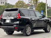Cần bán lại xe Toyota Land Cruiser VX AT năm 2014, màu đen, xe nhập