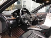 Cần bán lại xe Mercedes E200 năm sản xuất 2014, màu đen