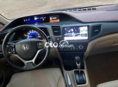 Cần bán gấp Honda Civic 1.8AT năm 2015, màu trắng số tự động, giá tốt