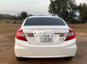 Cần bán gấp Honda Civic 1.8AT năm 2015, màu trắng số tự động, giá tốt