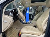 Cần bán Mercedes GLC 300 năm 2016, màu xanh lam