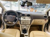 Bán Ford Focus 1.8MT sản xuất năm 2011, màu bạc