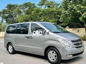 Cần bán Hyundai Grand Starex 2.5 MT sản xuất 2014, màu bạc 