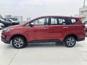 Bán ô tô Toyota Innova V sản xuất năm 2022, màu đỏ, giá chỉ 989 triệu